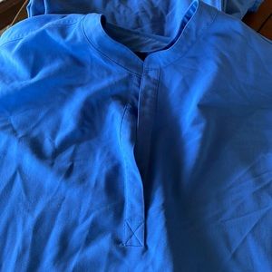 Figs scrub top rafaela color 1660 denim